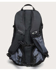 Oakley Seeker Traverse RC 13L Hydra Bag - Blackout