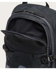 Oakley Seeker Traverse RC 13L Hydra Bag - Blackout