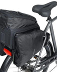 Basil Move Trunk Bag MIK 2.0 10–26L - Black