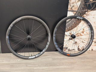 Zipp 303 Firecrest V2 Pre-Owned