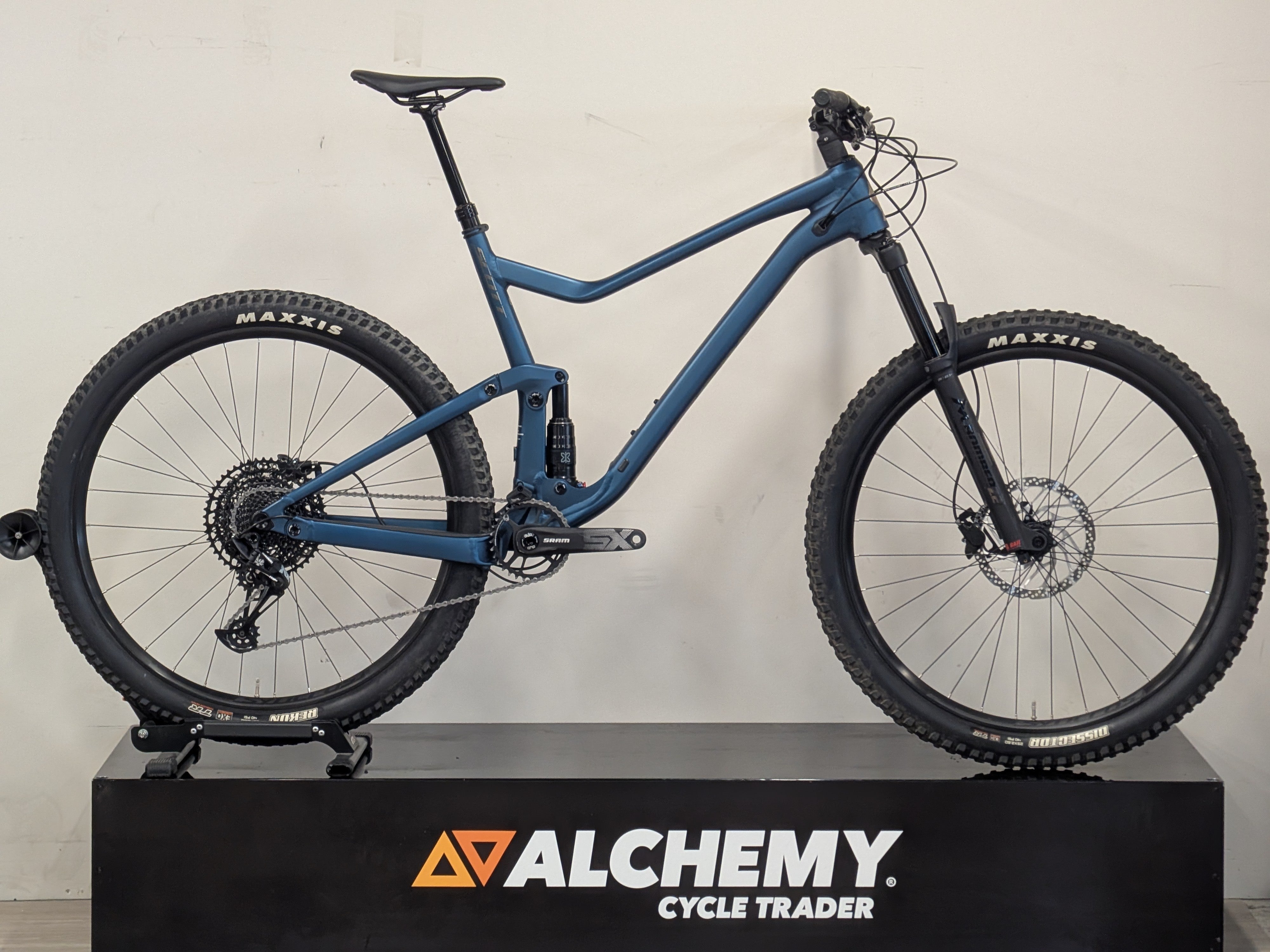 Scott Genius 960 XL 2022 - Alchemy Cycle Trader
