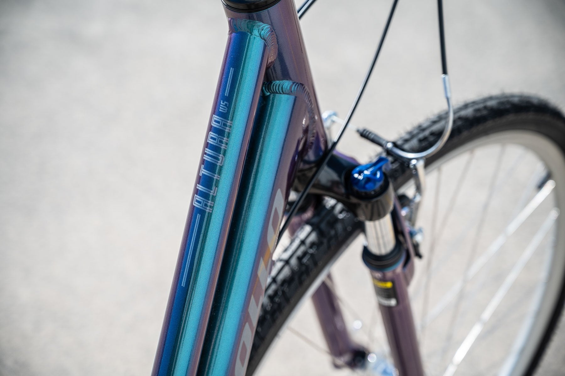 Apollo Altura Women's Urban Bike Small - Matte Black/Charcoal/Blue