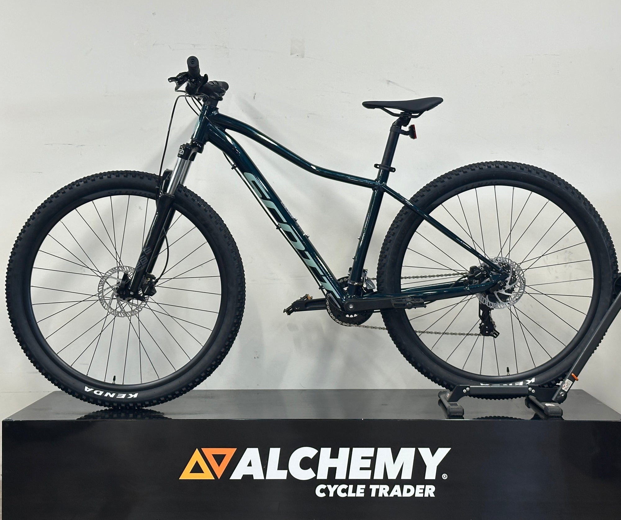Scott Contessa Active 50 Medium  2022