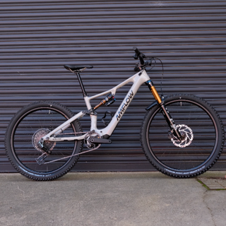 Amflow PX Carbon Pro