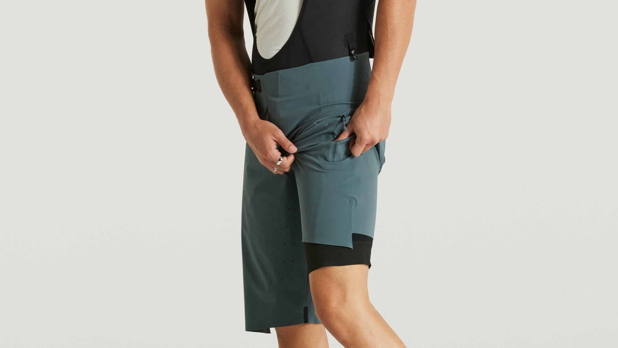 Specialized Men's Mountain Liner Bib Shorts with SWAT™ - Black