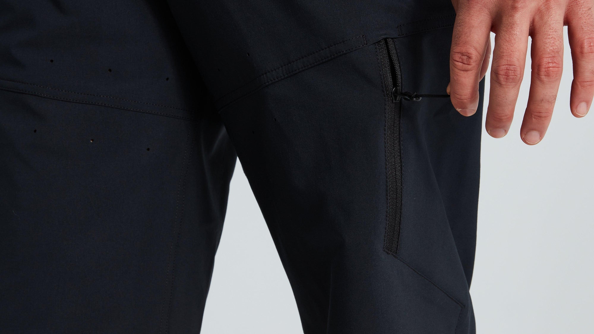 Specialized Men's Trail Cargo Shorts - Black