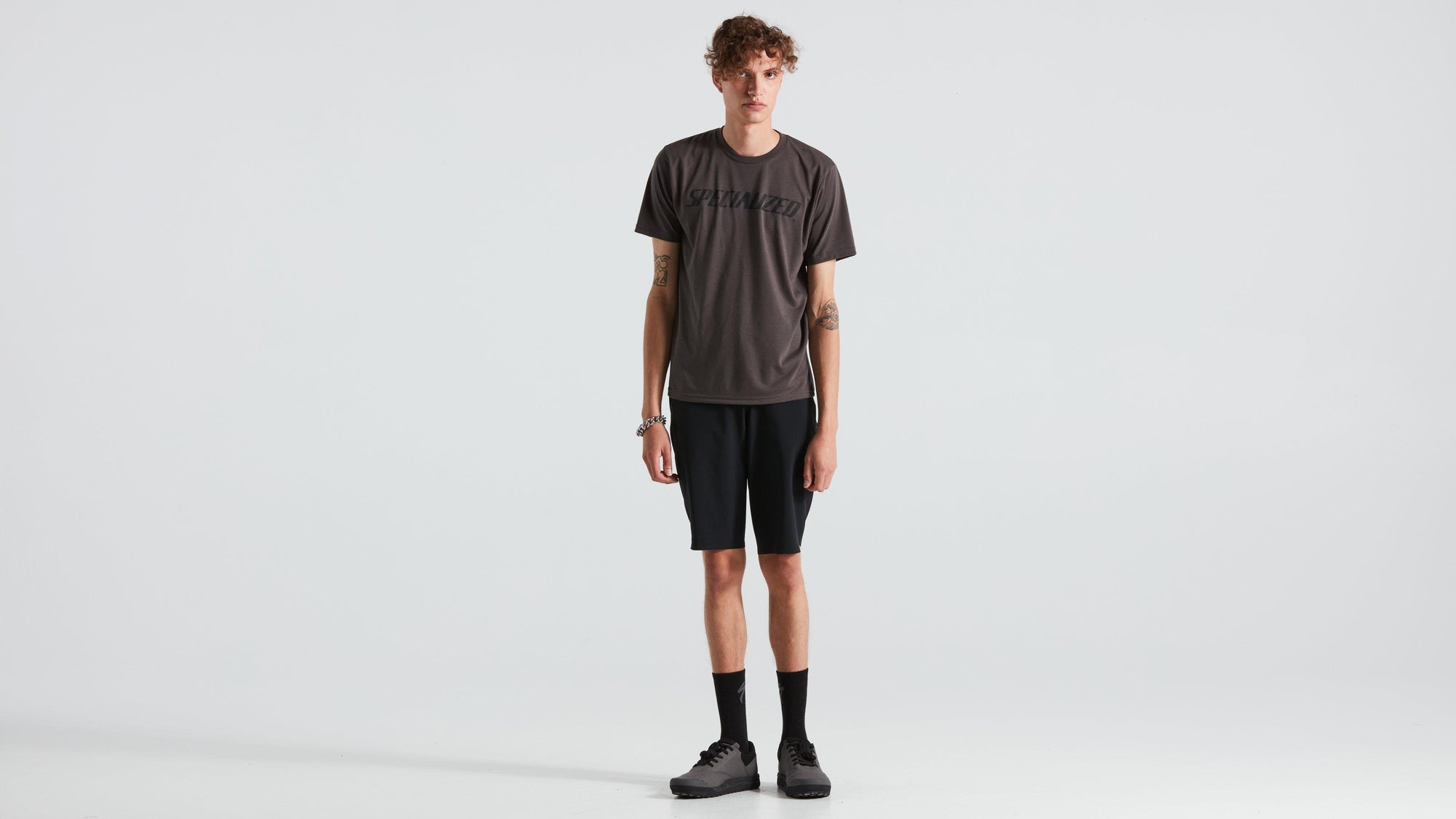 Specialized Men's Wordmark Short Sleeve T-Shirt - Charcoal