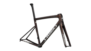 Specialized S-Works Tarmac SL8 Frameset - FACT 12r Carbon - Gloss Carbon / Red To Gold Blurred Speckle / Metallic White Silver