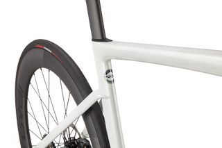 Specialized Tarmac SL7 Pro - SRAM Force eTAP AXS - Chameleon Silver Green Tint Over White/Snake Eye