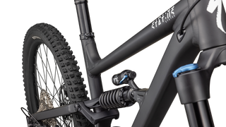 Specialized Status 2 170 - Satin Obsidian / Dune White
