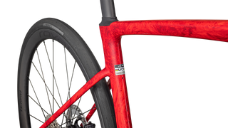 Specialized Roubaix SL8 Pro - Shimano Ultegra Di2 - Gloss Red Pearl + Fiery Red Strata / Dune White