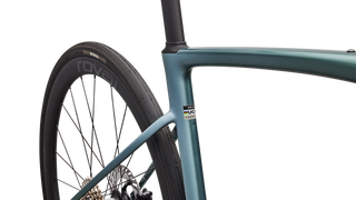 Specialized Roubaix SL8 Expert - Shimano Ultegra Di2 - Gloss Fjord Metallic/White Pearl Fade/Emerald Metallic