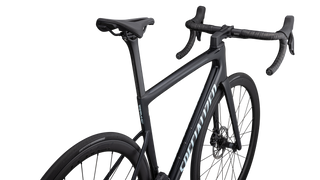 Specialized Tarmac SL8 Expert - SRAM Rival AXS - Gloss Metallic Dark Navy / Astral Blue Pearl
