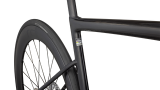 Specialized Tarmac SL8 Pro - Shimano Ultegra Di2 - Gloss Carbon / Metallic White Silver