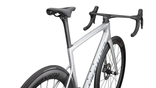 Specialized Tarmac SL8 Pro - Shimano Ultegra Di2 - Gloss Liquid Silver / Satin Blue Pearl Over Black Liquid Metal