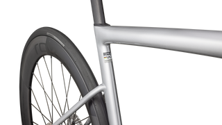 Specialized Tarmac SL8 Pro - Shimano Ultegra Di2 - Gloss Liquid Silver / Satin Blue Pearl Over Black Liquid Metal