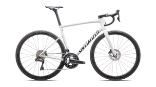 Specialized Tarmac SL8 Expert - Shimano Ultegra Di2 - Gloss White / Black Metallic