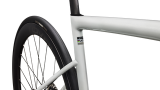 Specialized S-Works Tarmac SL8 - Shimano Dura-Ace Di2 - Gloss Metallic White Silver / Pearl / Black