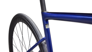 Specialized Tarmac SL8 Expert - Shimano Ultegra Di2 - Gloss Blue Majesty Metallic / Dolomite Metallic