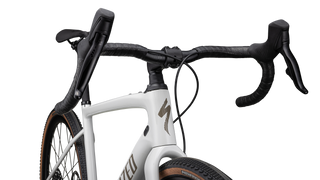 Specialized Diverge Expert Carbon - SRAM Rival eTAP AXS / GX Eagle AXS - Gloss Dune White / Taupe