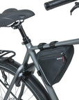 Basil Sport Design Triangle Bag 1.7L - Black