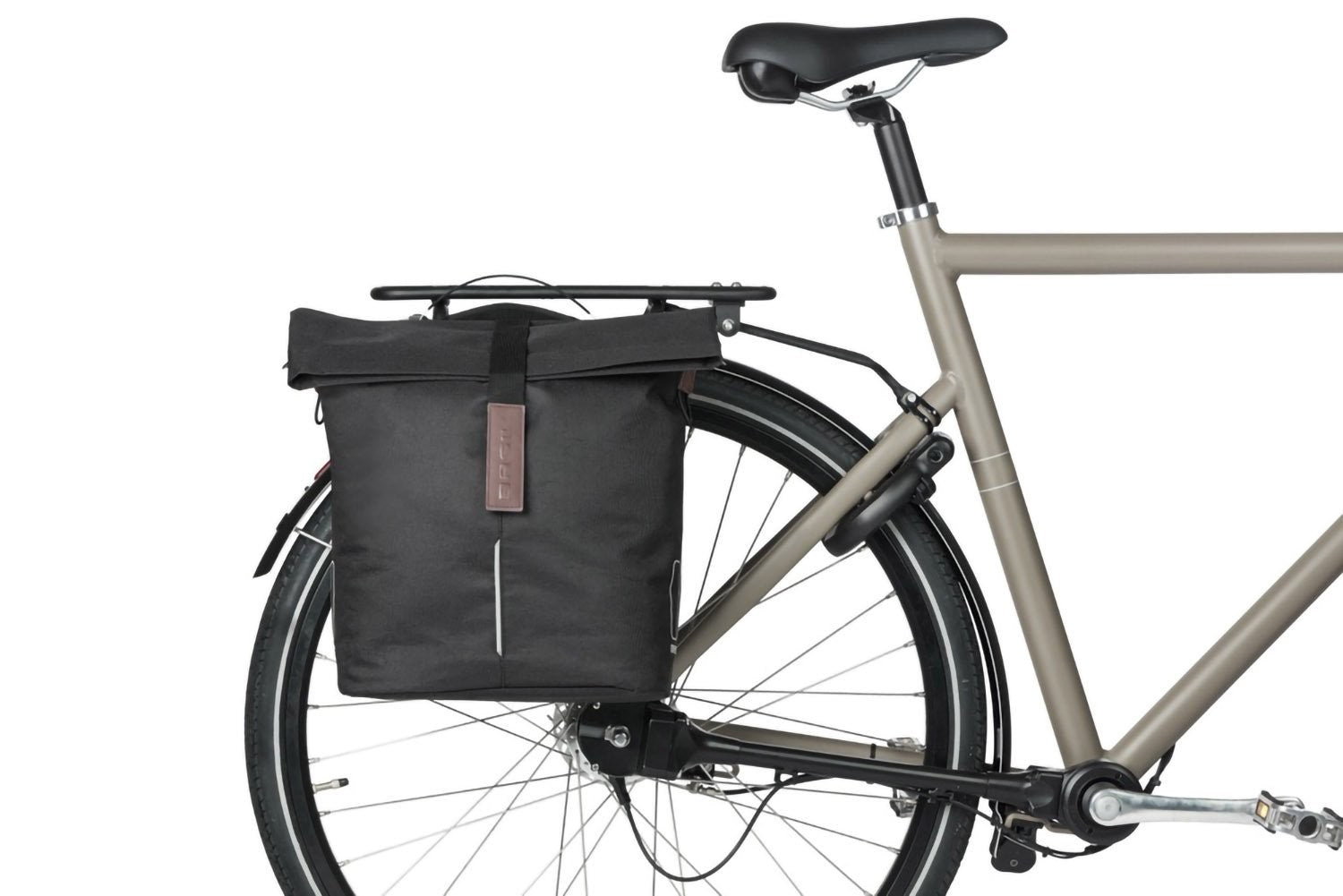 Basil City Bicycle Shopper MIK Studs 14–16L - Black
