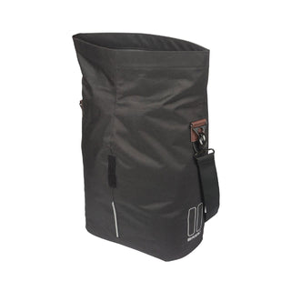 Basil City Bicycle Shopper MIK Studs 14–16L - Black