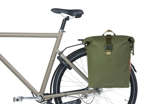 Basil Soho MIK Studs Bicycle Shoulder Bag 17L - Green