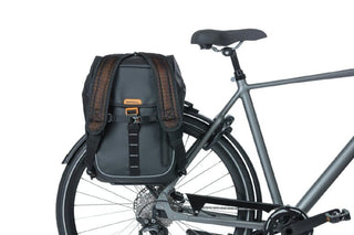 Basil Miles Tarpaulin Backpack 17L - Black/Orange