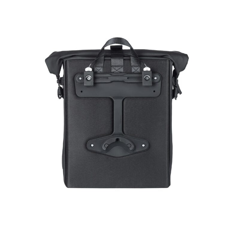 Basil Soho Mik Side Bicycle Shoulder Bag 17L - Night Black