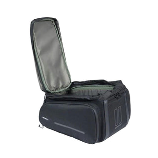 Basil Move Trunk Bag MIK 2.0 10–26L - Black