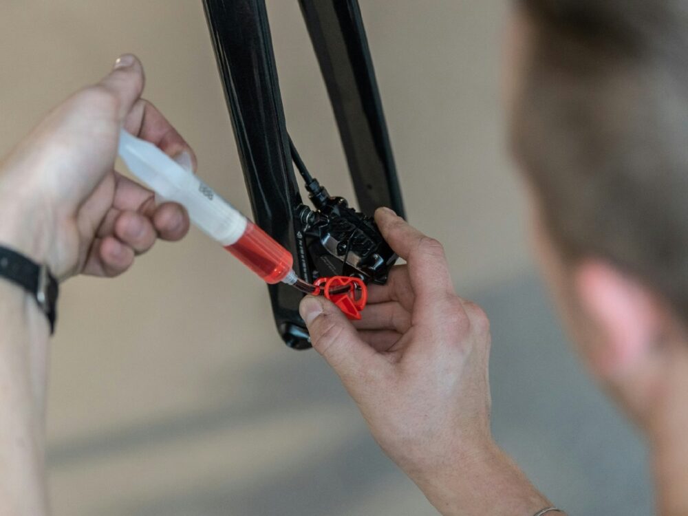 BBB Cycling BBS-103 Disc Brake Bleeding Kit Shimano Compatible