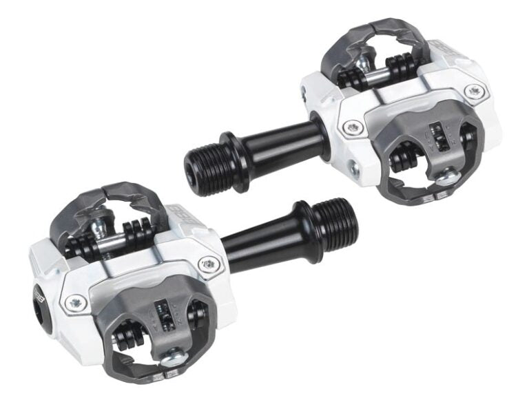 BBB Cycling BPD-14 Forcemount Clipless Crmo Axle Pedals - White