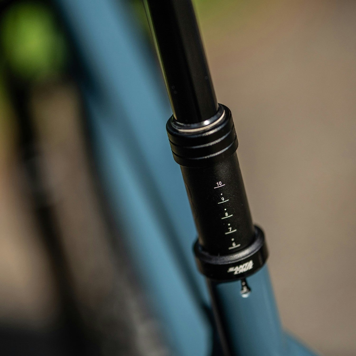 BBB Cycling BSP-51 Seatpost Liftpost Internal Cable Dropper Include Lever/Cable - Black