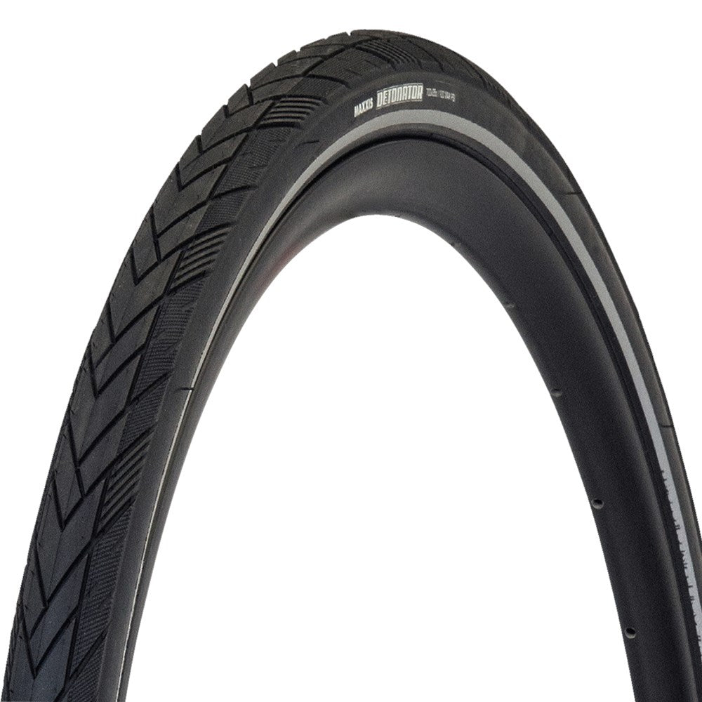 Maxxis Detonator V2 700 x 35 Wire Bead 60 TPI Reflective Strip Tyre - Black