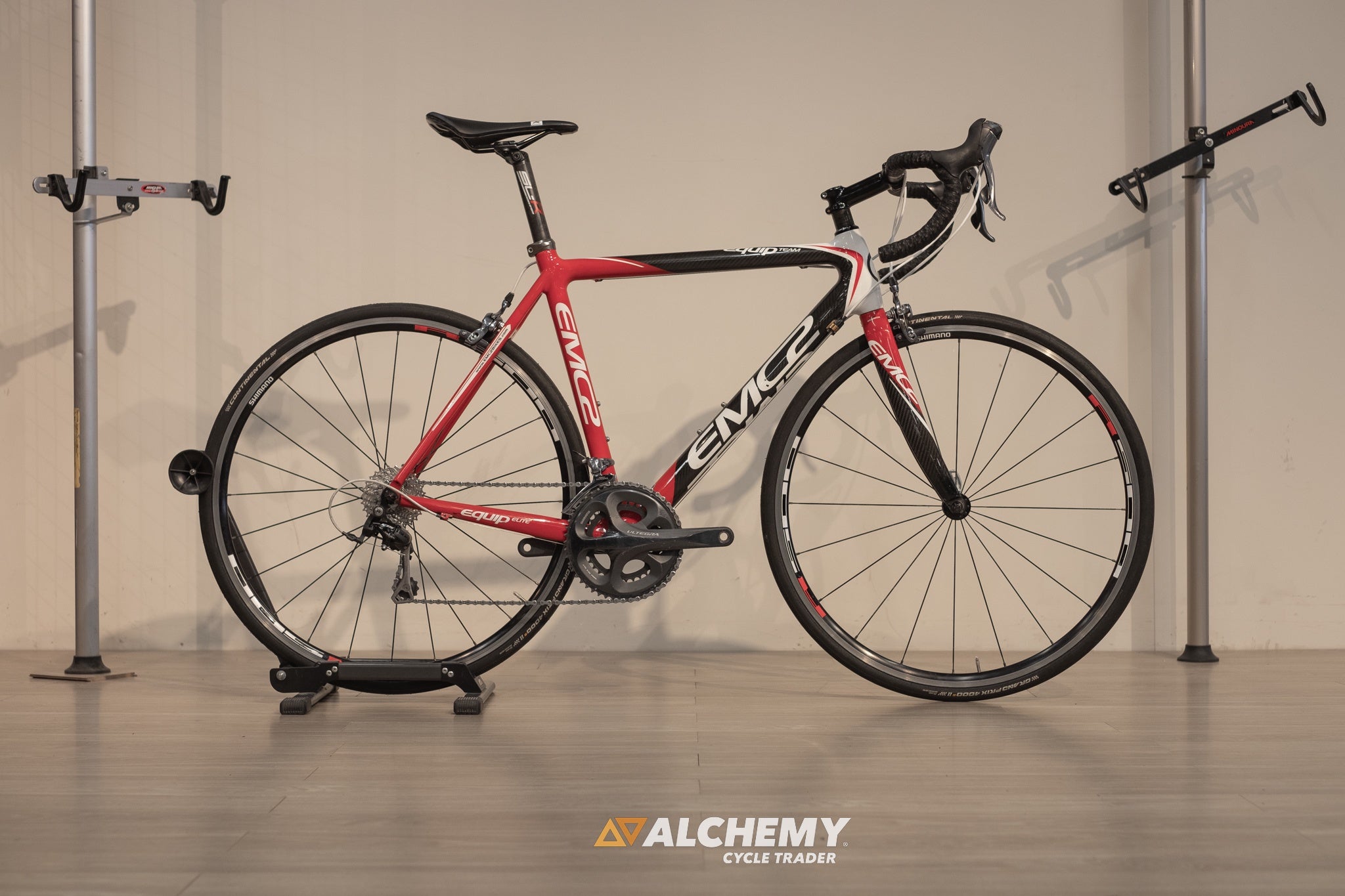 EMC2 Equip Team Medium 2009 Alchemy Cycle Trader