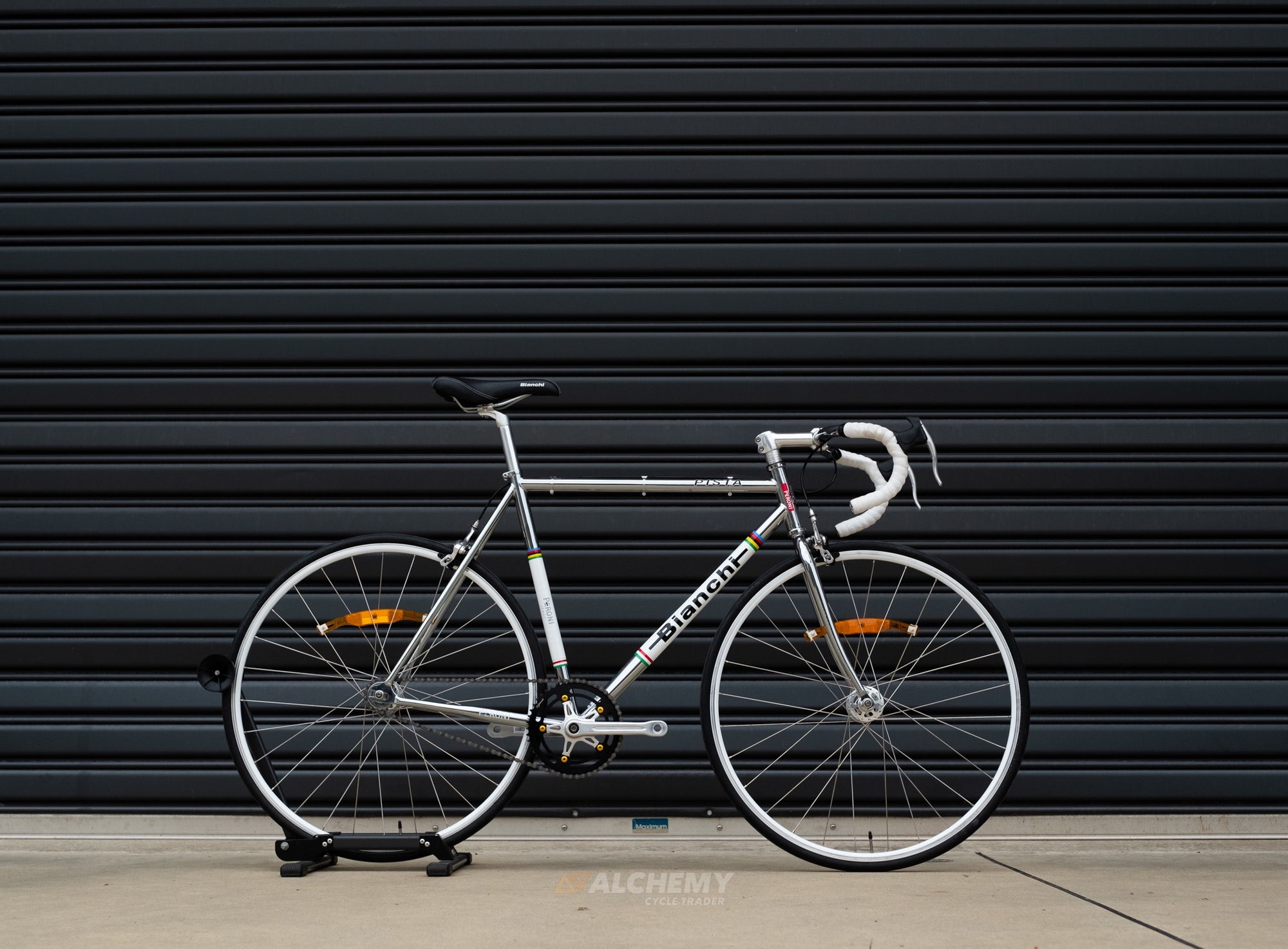2010 bianchi mens road bike Bianchi Pista 55cm 2010
