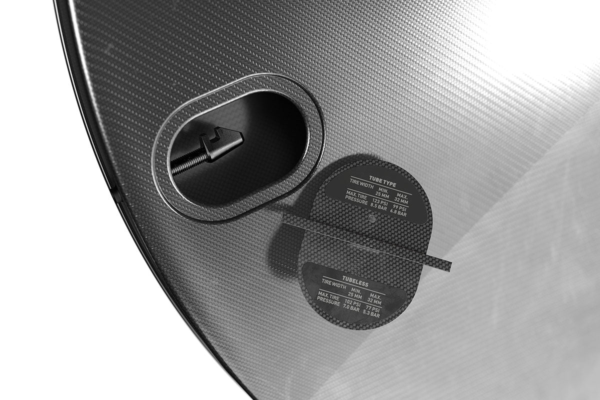 DT Swiss ARC1100 12142 Centre Lock Carbon Disc Road Gravel Wheel