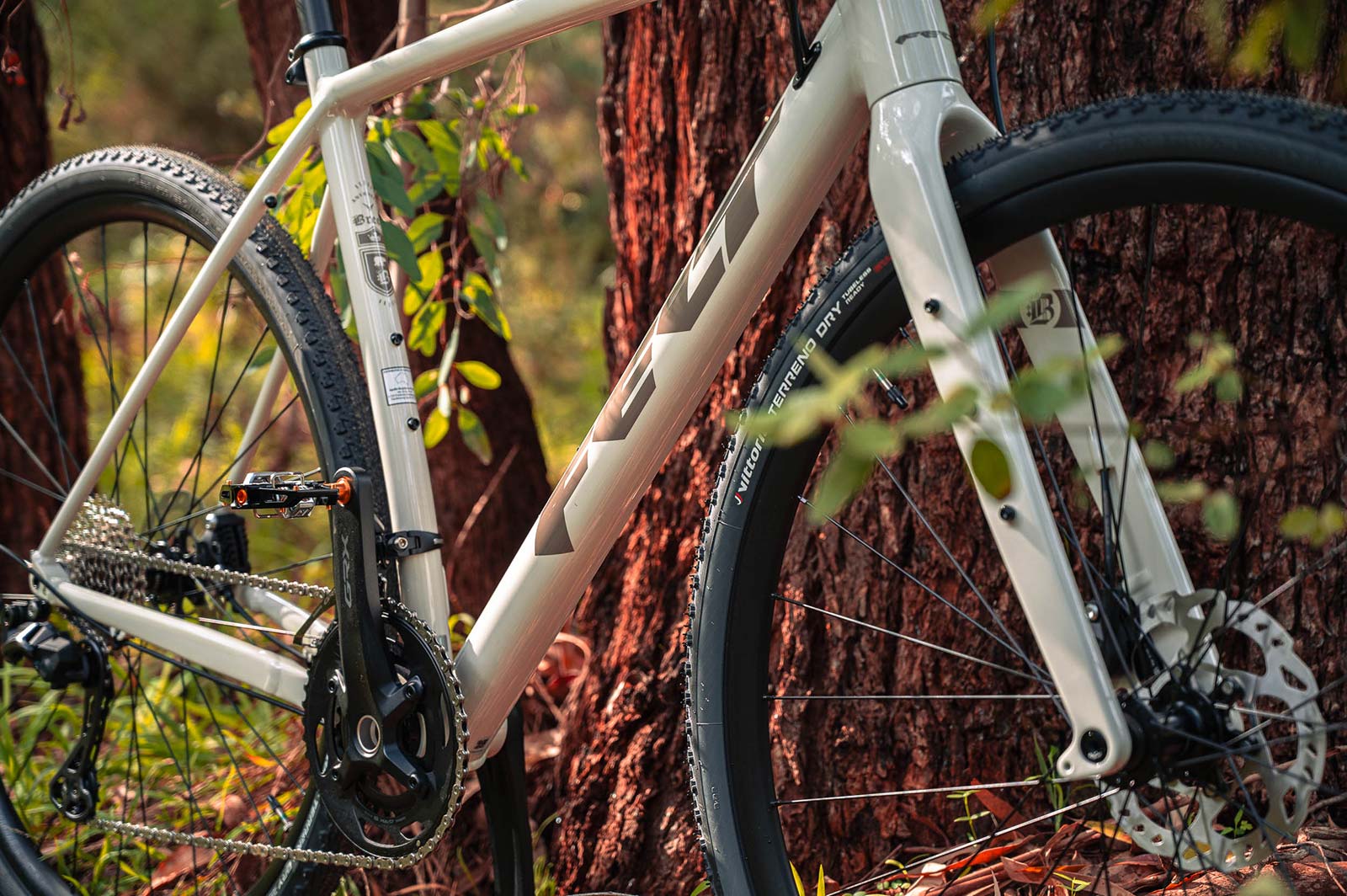 Felt Breed 30 Gravel Bike 61CM - Putty