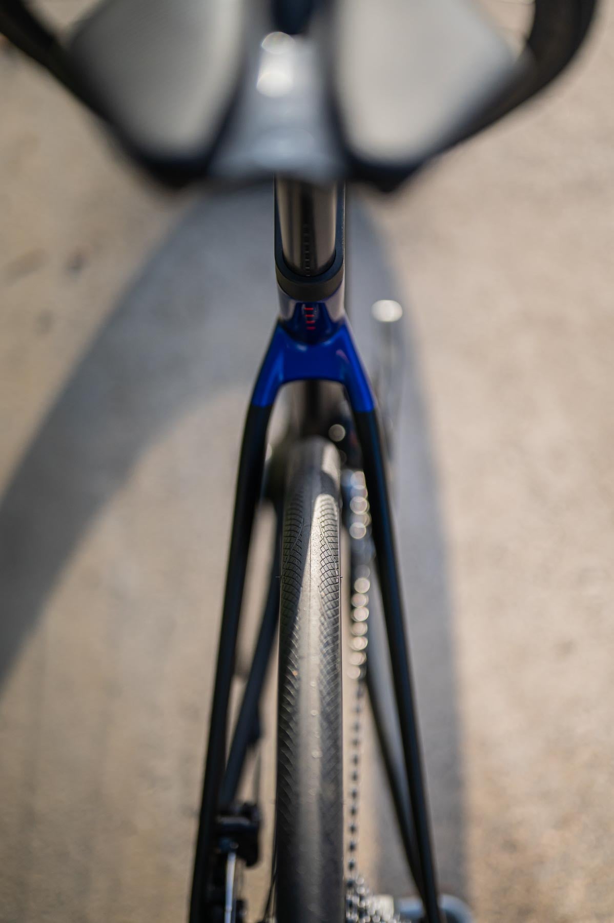 Felt VR Advanced 105 Di2 Road Bike 47CM - Disruptive Blue/White