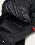 Oakley Bathroom Sink RC 21L Blackout Backpack