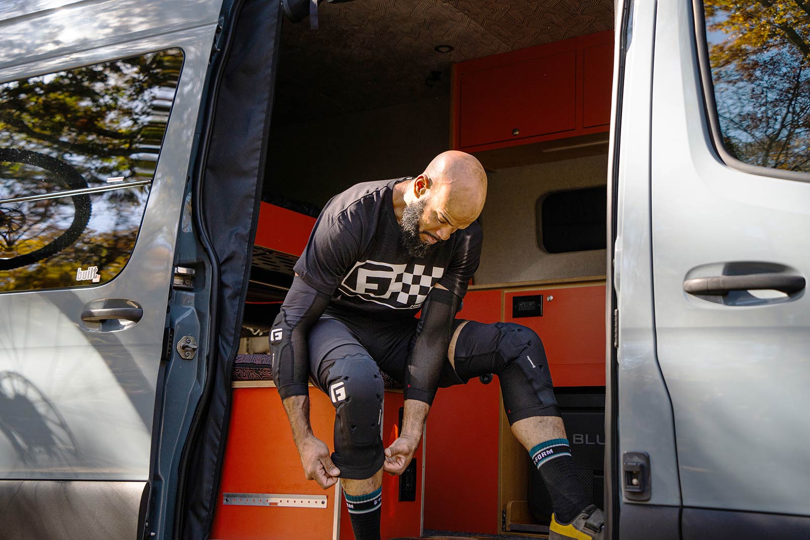 G-Form X4 Knee Guard - Black
