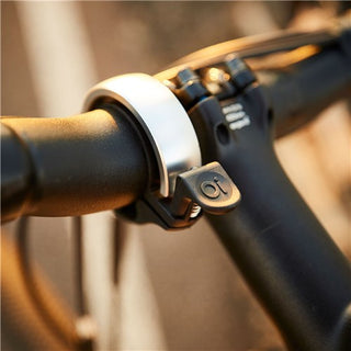 Knog Oi Classic Bike Bell Large 23.8–31.8MM - Silver