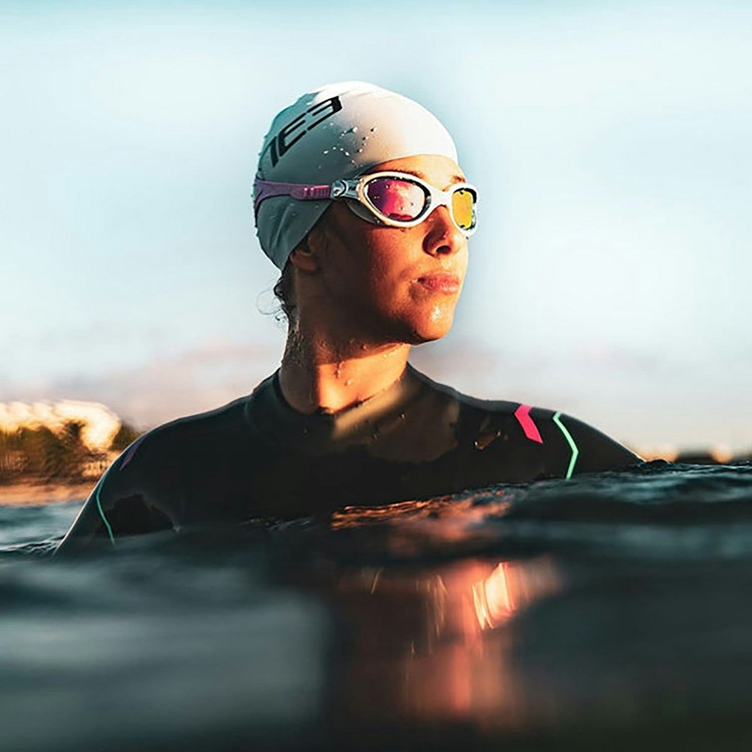 Zone3 Women's Agile Wetsuit - Black/Pink