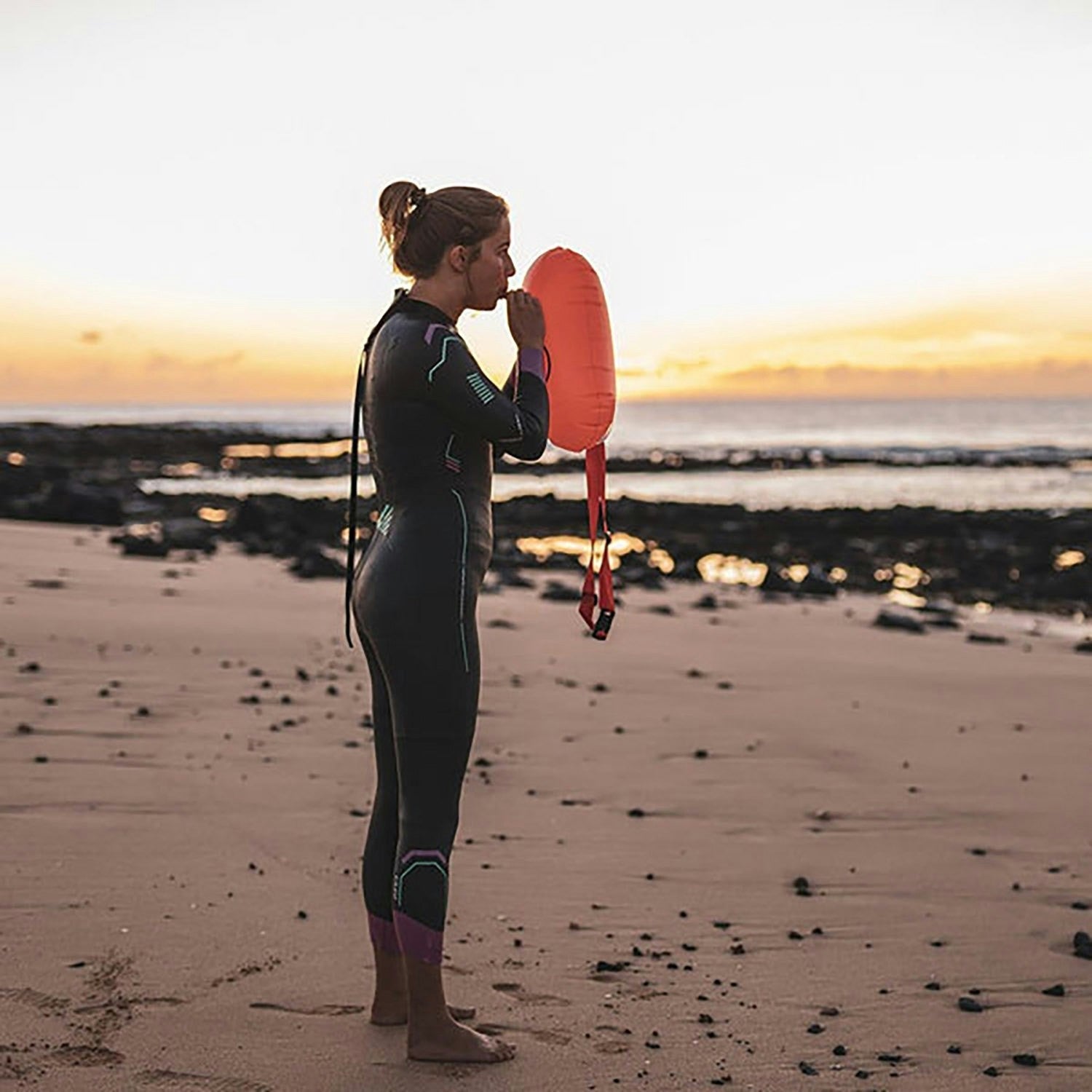 Zone3 Women's Agile Wetsuit - Black/Pink