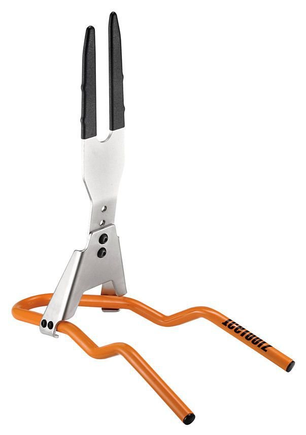 IceToolz Rear Axle Bike Stand