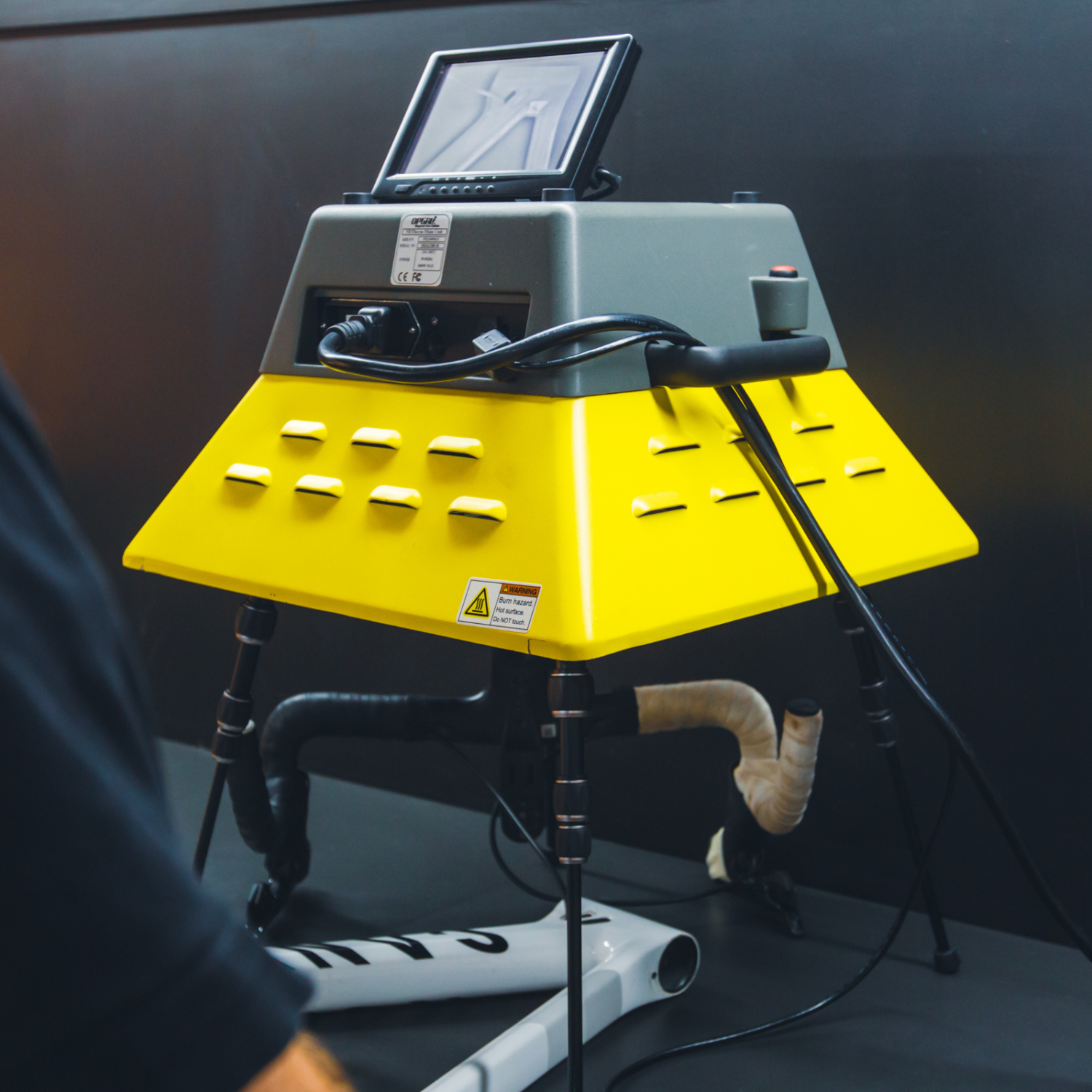 Thermal imaging carbon fibre testing machine scanning a carbon bike frame