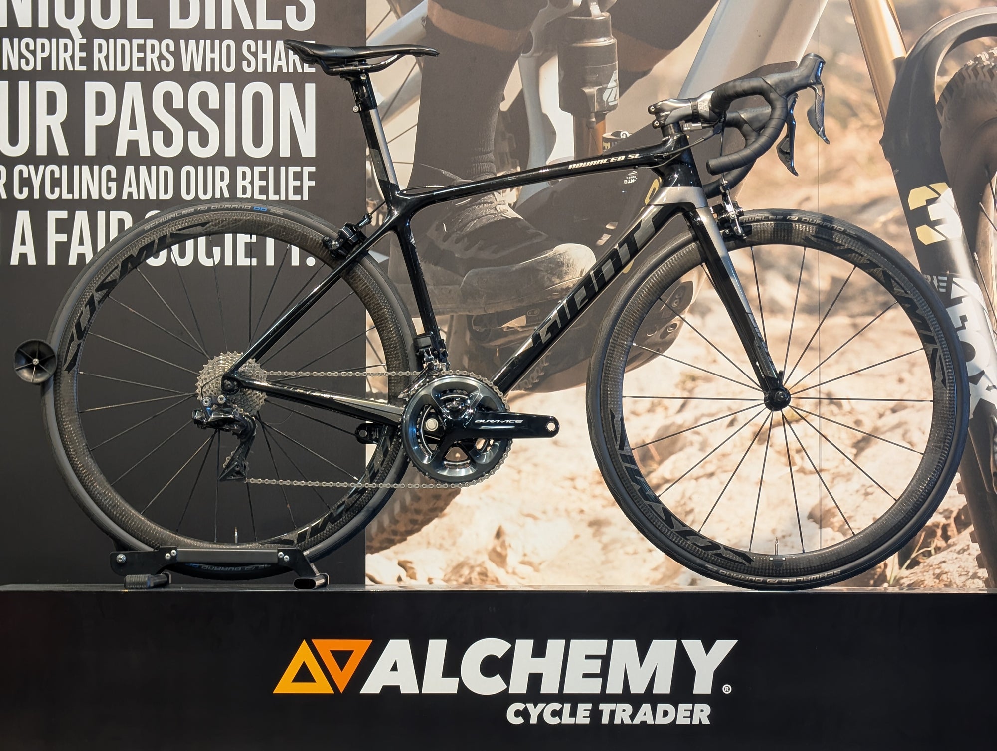 Bicycle Giant Tcr Kom 2019 Giant TCR Advanced