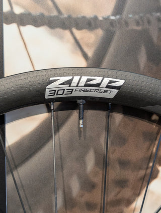Zipp 303 Firecrest V2 Pre-Owned