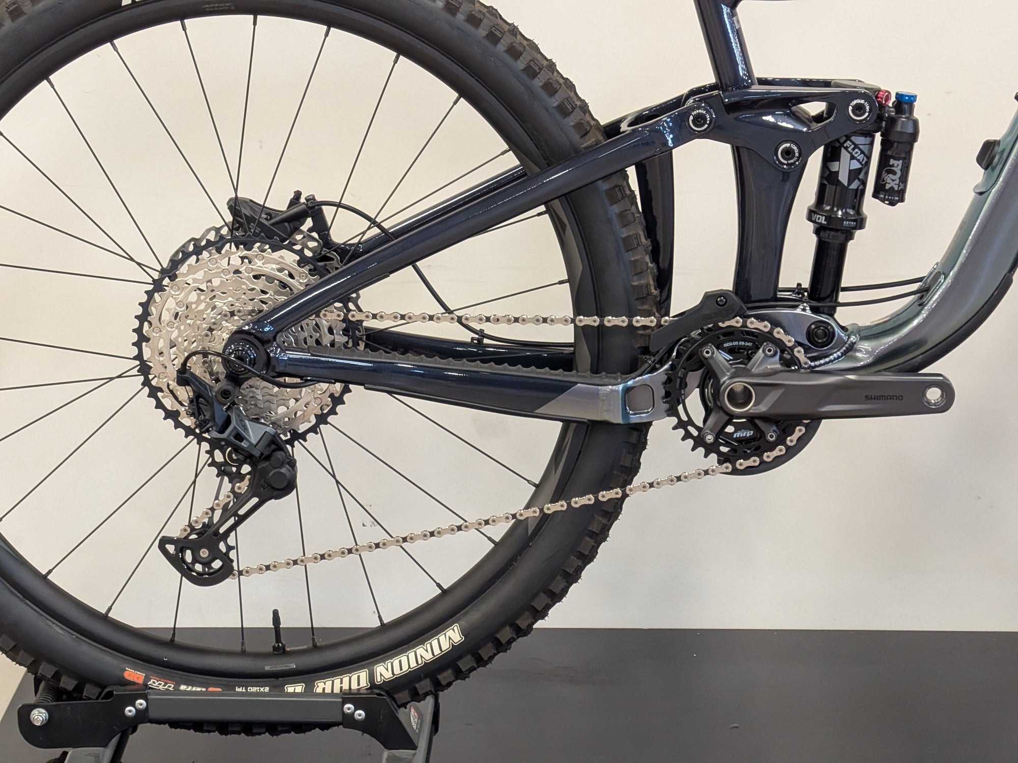 Giant Reign 1 Medium  2024